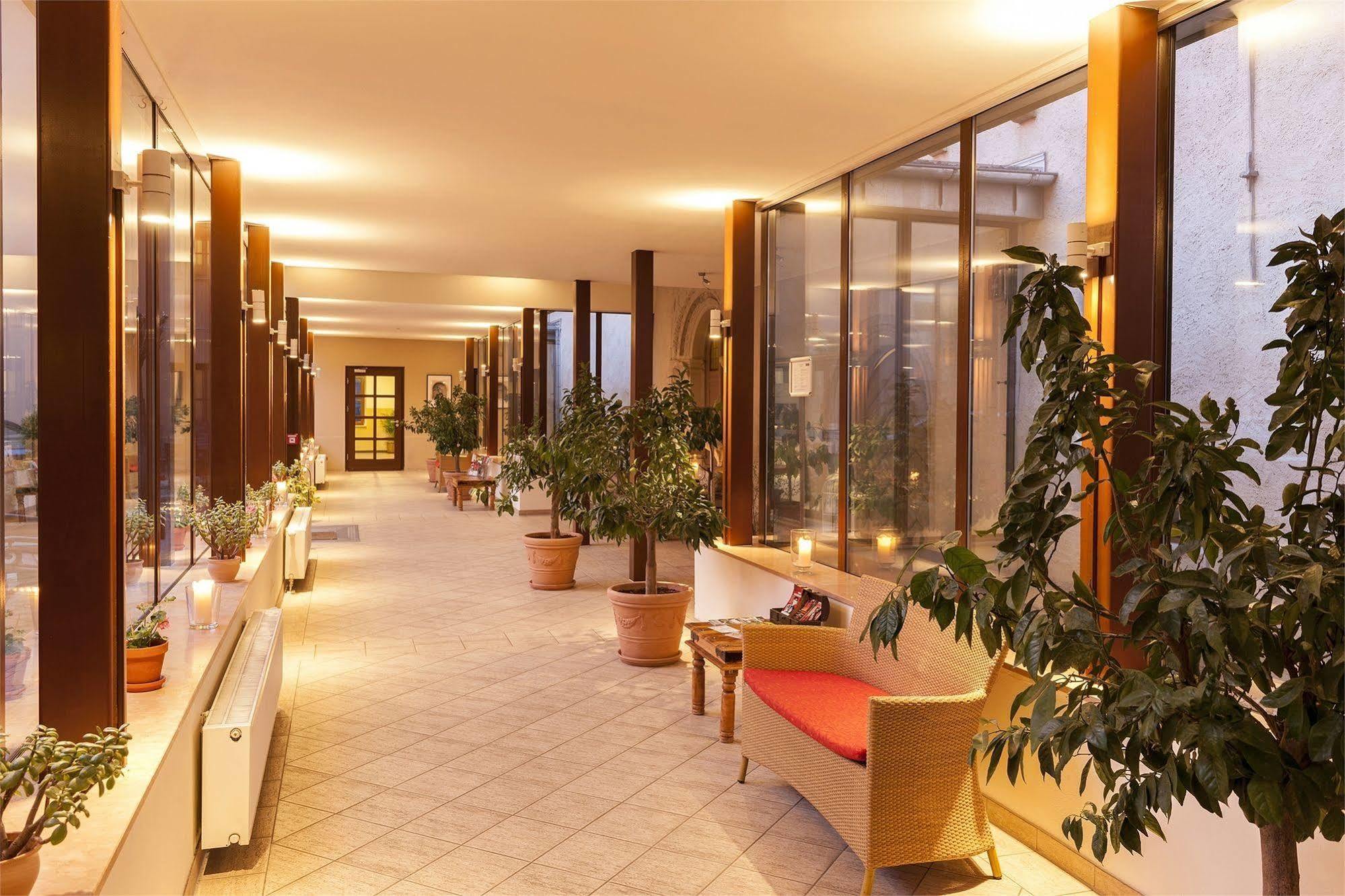 Wyndham Garden Quedlinburg Stadtschloss Eksteriør bilde